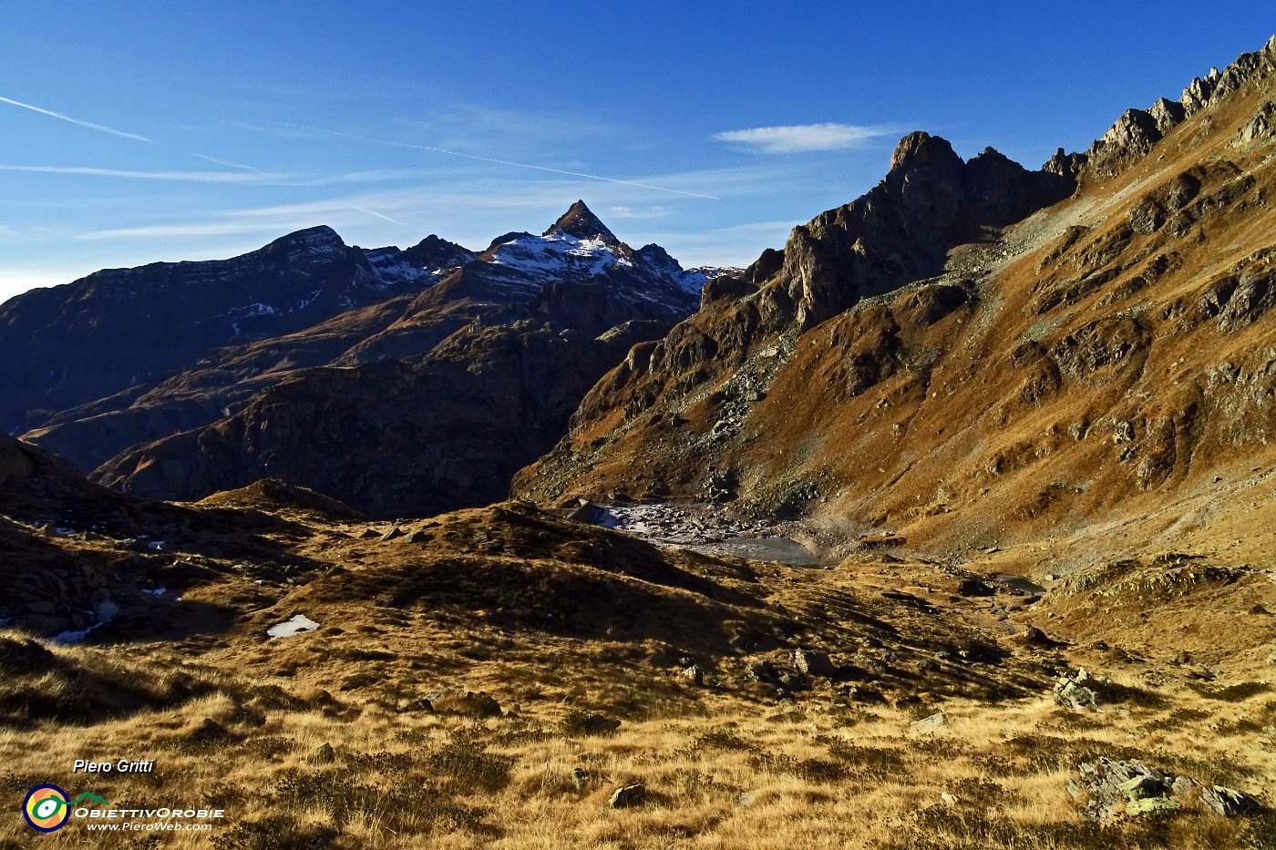 35 Sguardo indietro, Lago del Cernello quasi asciutto.JPG -                                